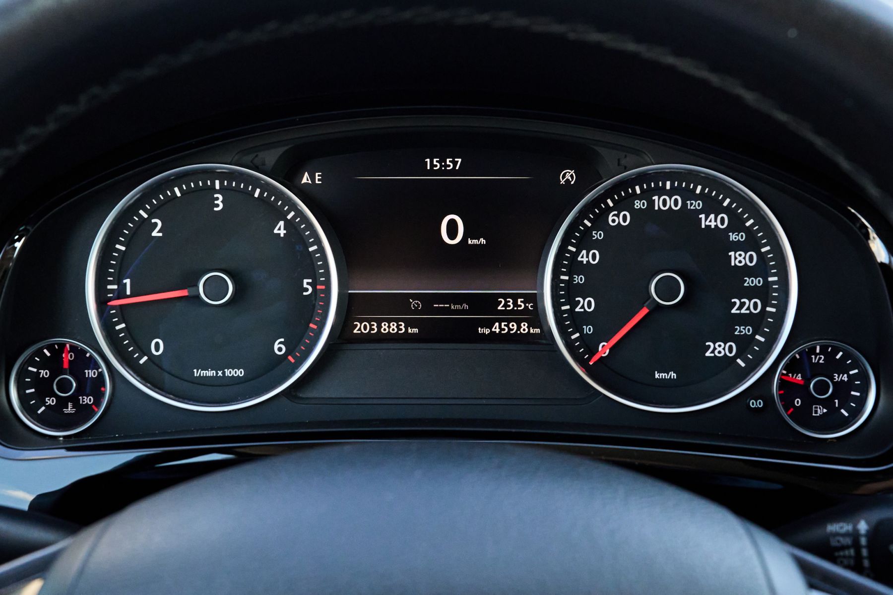 VW TOUREG 3.0D R-LINE 